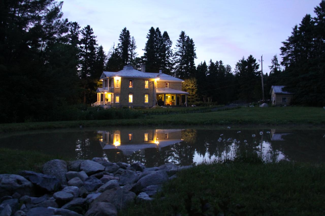 Taylor Manor Inn 4*